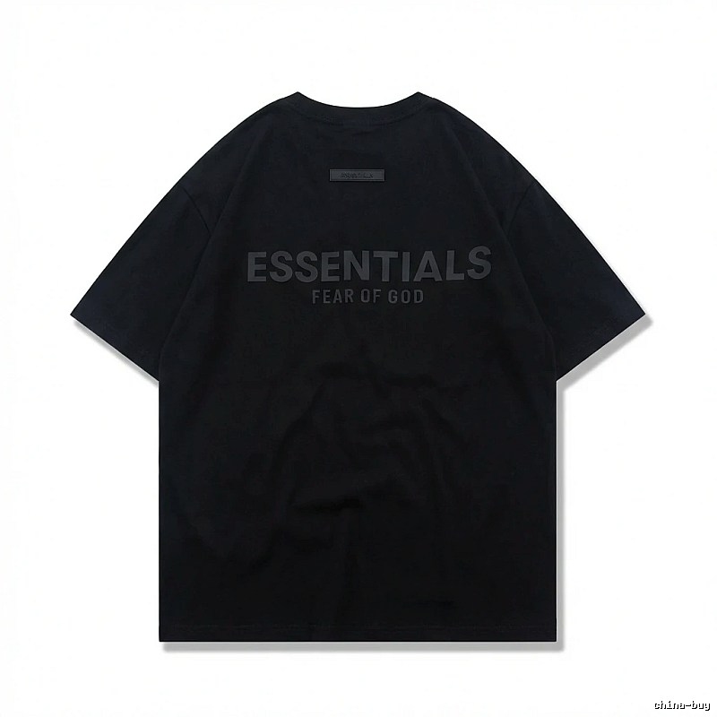 ESSENTIALS minimalist style black T-shirt