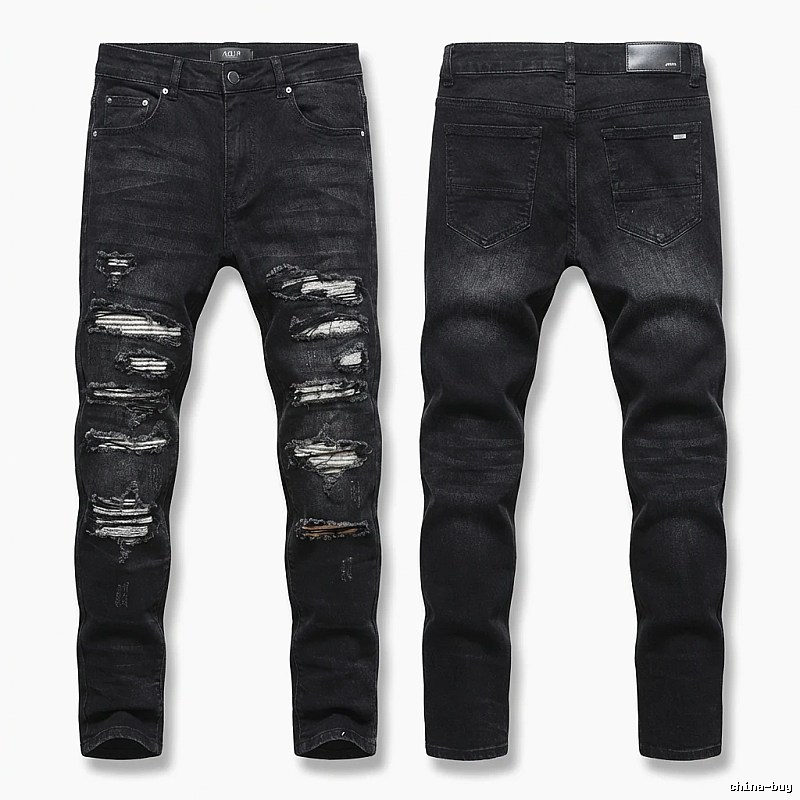 AMI Trendy Ripped Jeans with a Cool Style