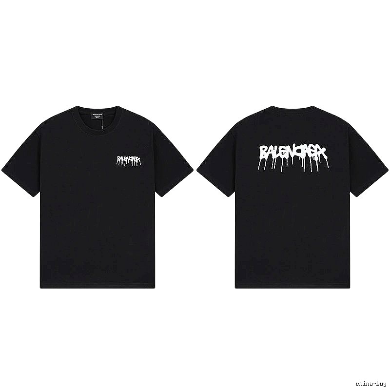 Balenciaga street-style black T-shirt