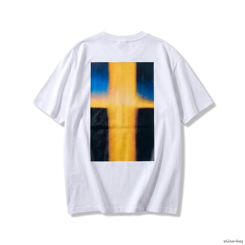 ESSENTIALS minimalist style white T-shirt