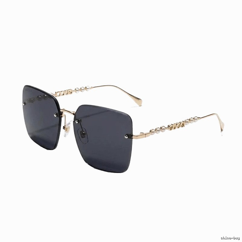 Gucci square - shaped fashionable sunglasses