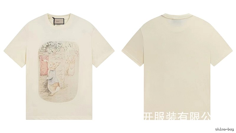Gucci x Peter Rabbit Co-branded Vintage-style Off-white T-Shirt