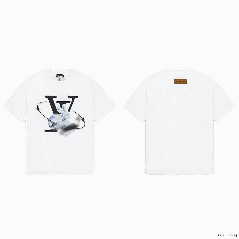 Louis Vuitton Trendy White T-Shirt with Rabbit Print
