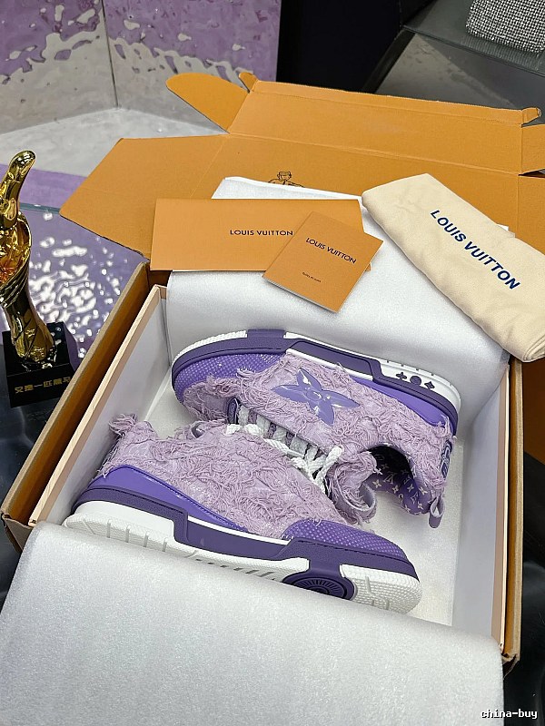 Purple Monogram Low-top in Louis Vuitton Purple Sneaker for Casual Outfits