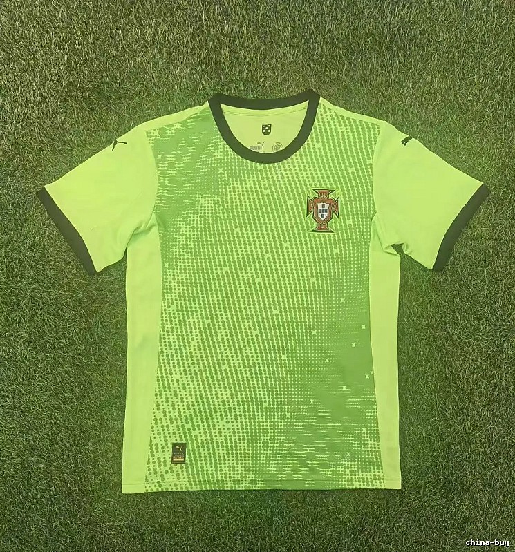 Real Madrid Weekend Home soccer jersey White Football Gold for Weekend Wear