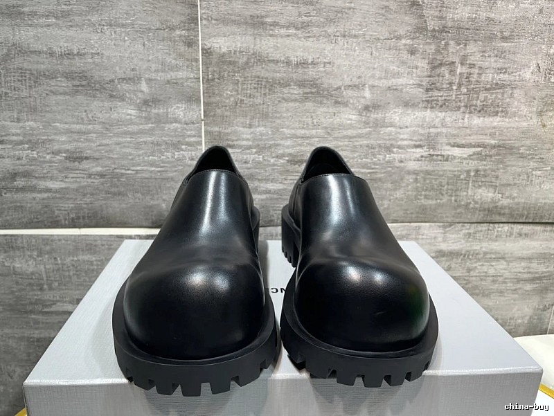 Rounded Black Loafer Black Loafer Style Edit