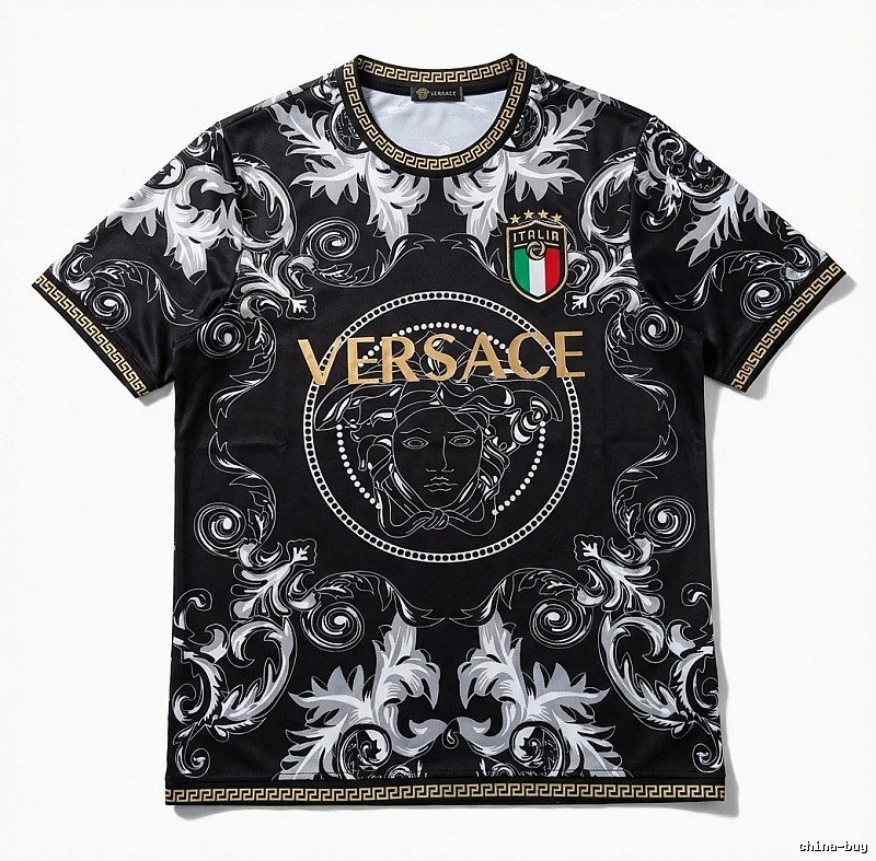 Stussy retro-style black-based T-shirt