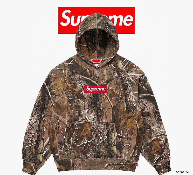Supreme Camo Hooded Sweatshirt with Red Hoodie for Cold Weather