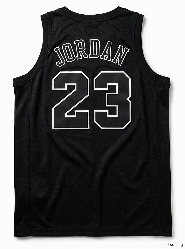 The No. 23 black vest of the Michael Jordan.
