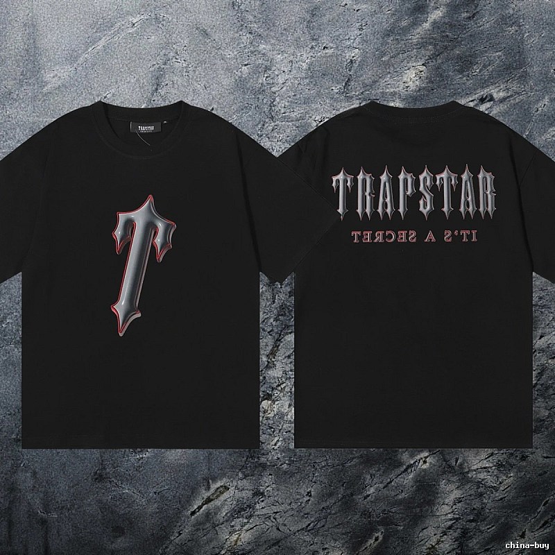 Trapstar Classic Keys graphic T-shirt Black White Key with Travel-Friendly Style